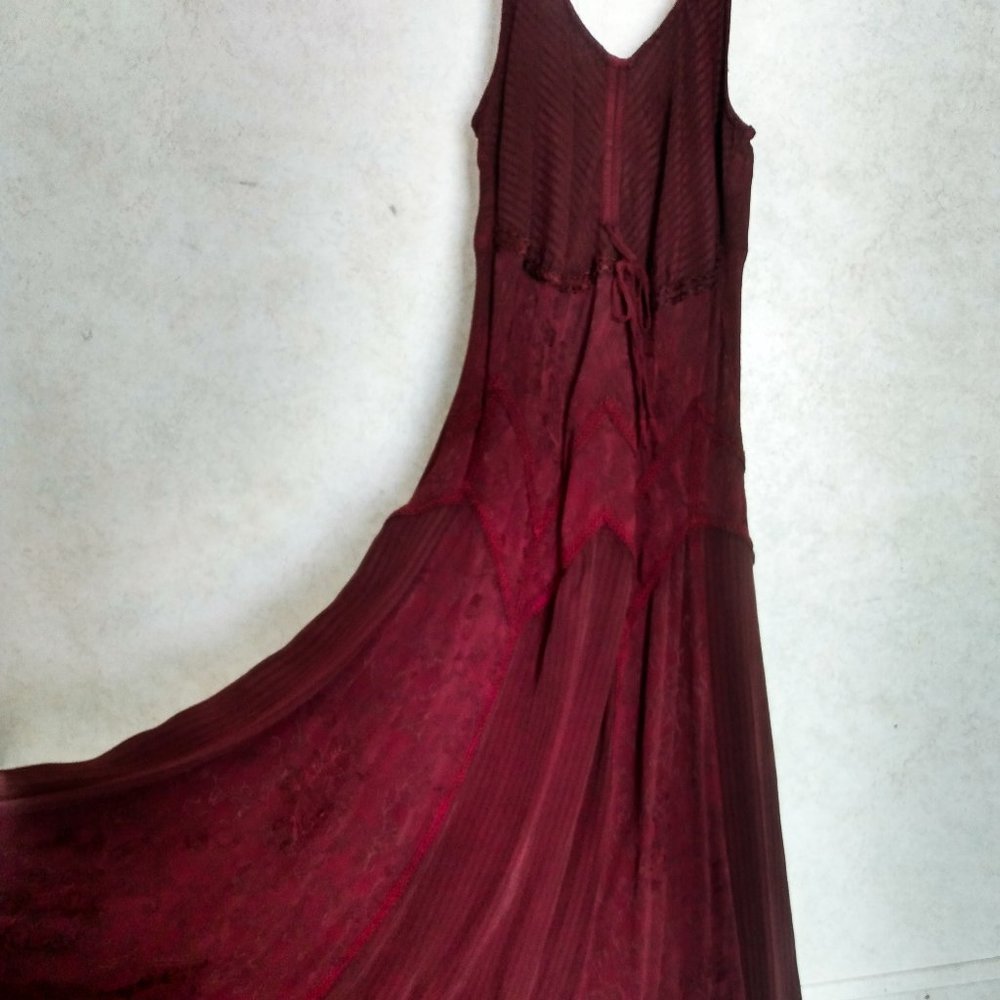 Holy Clothing Delilah Maxi, Burgundy, Size S
